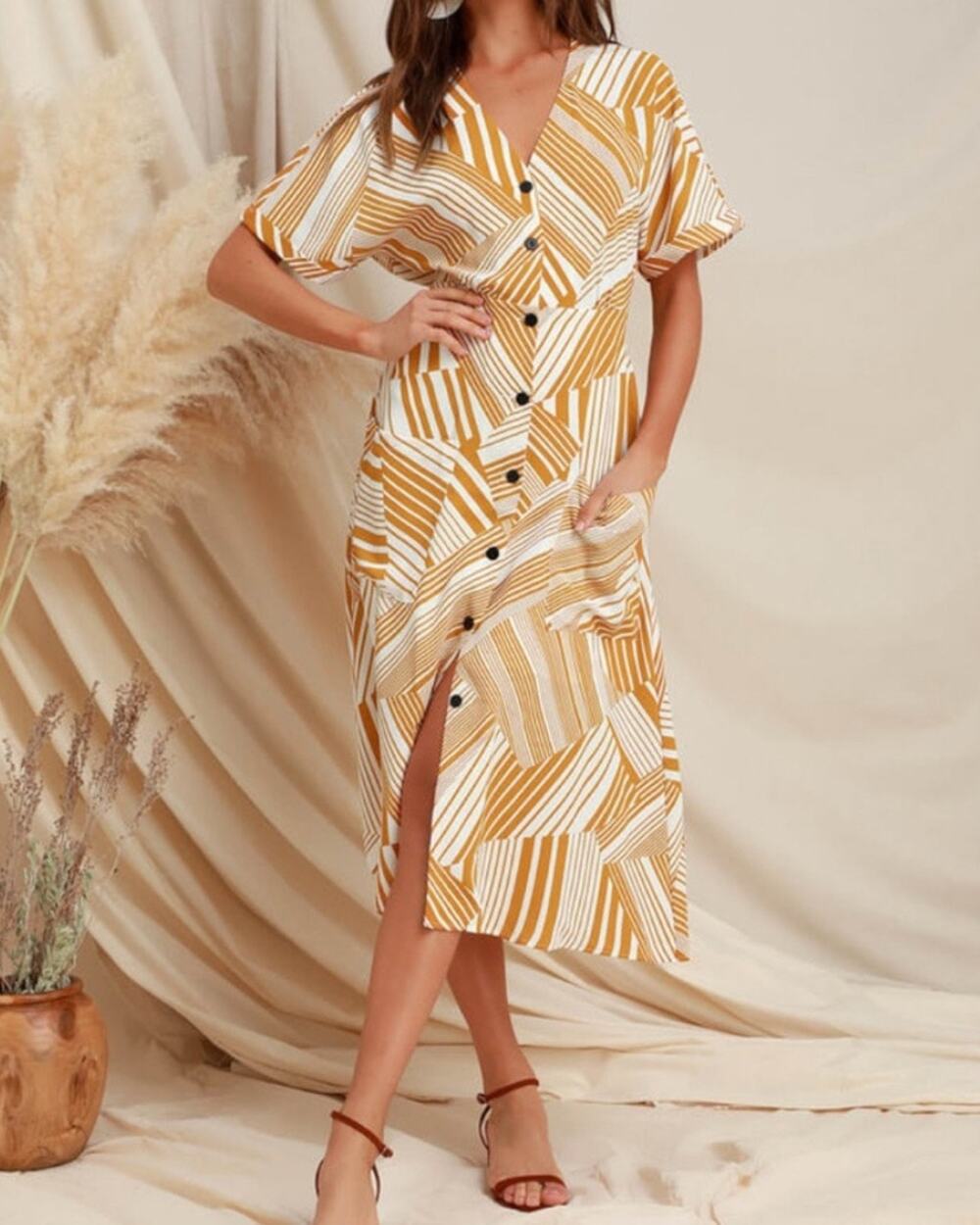 NWT LUSH Murni Dress Geometric Mustard Yellow Print Button Up Pockets Size Small